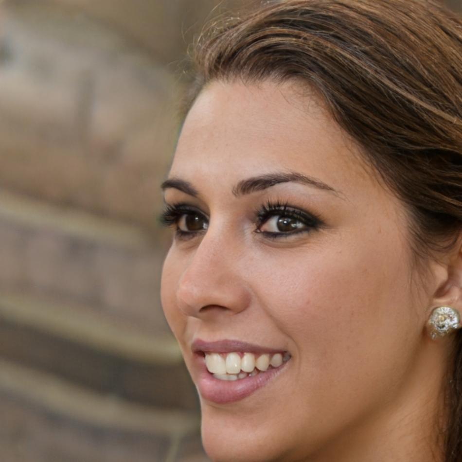 Astrid Vangstad, Senior Financial Strategist