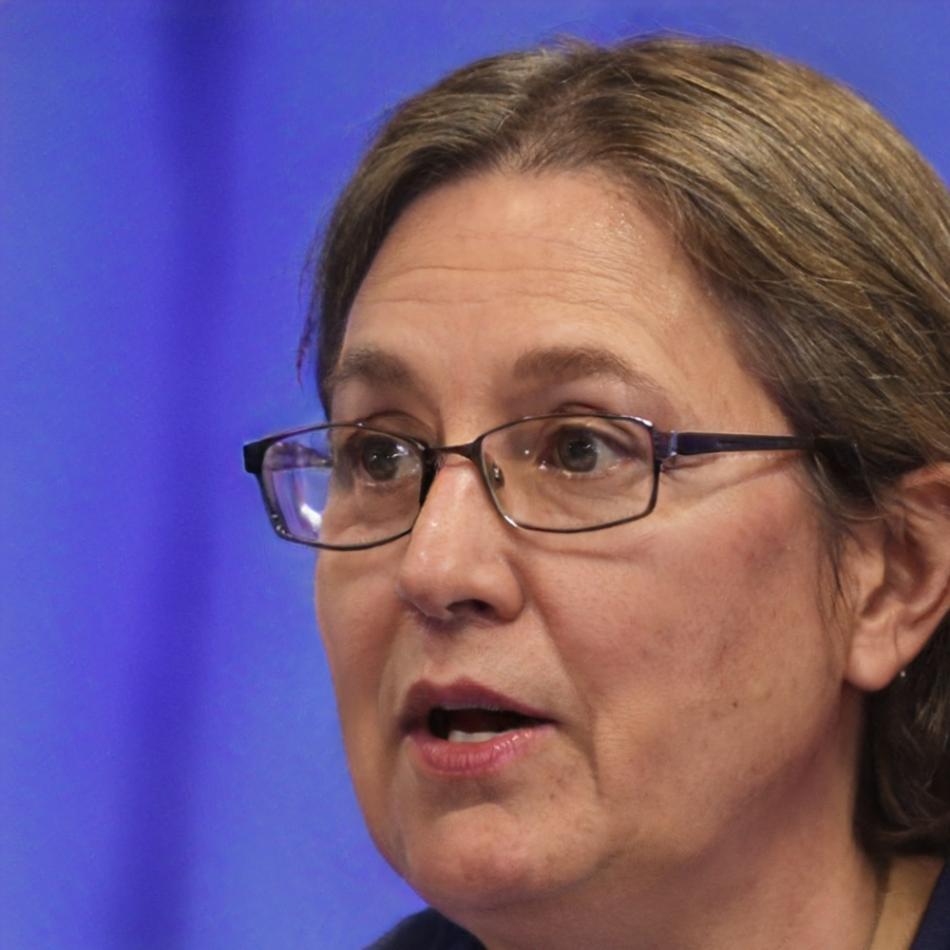 Anneke Lindstrom, financial planning instructor